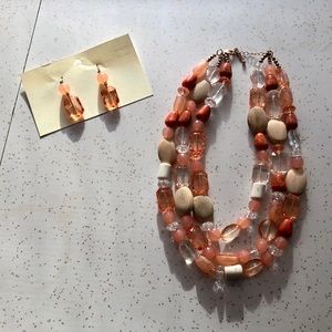 VTG beaded necklace & earring set